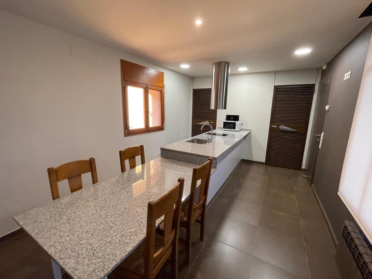 Apartaments Parapent Fly Escales ออร์กานยา ภายนอก รูปภาพ