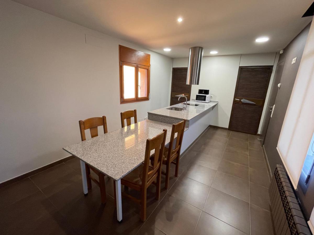 Apartaments Parapent Fly Escales ออร์กานยา ภายนอก รูปภาพ