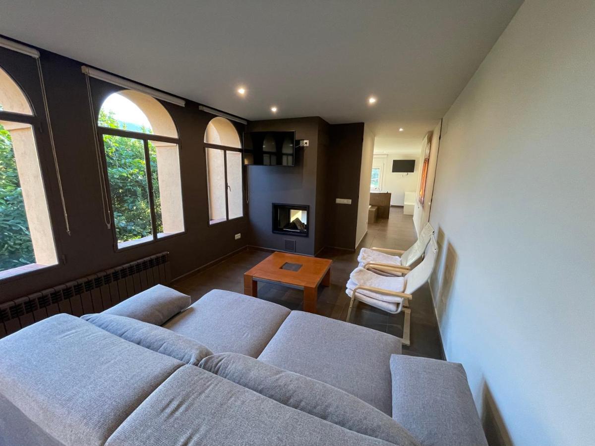 Apartaments Parapent Fly Escales ออร์กานยา ภายนอก รูปภาพ